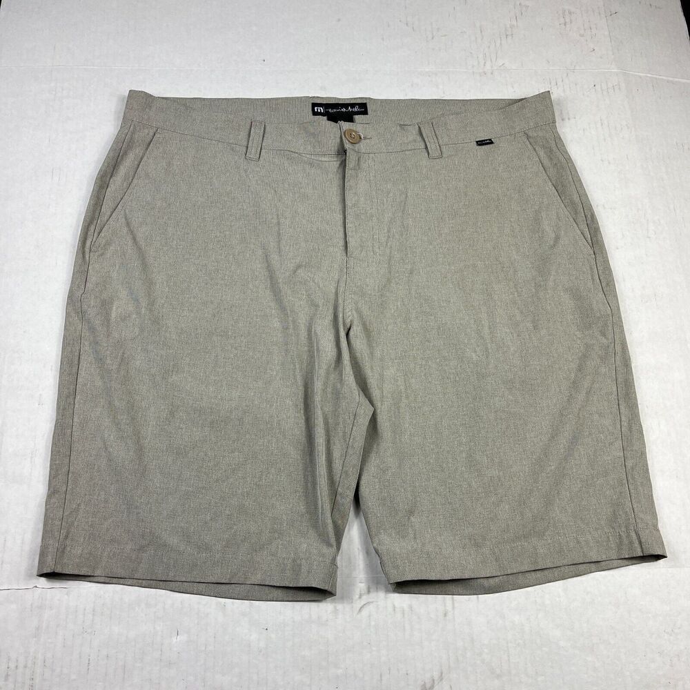 Travis Mathew Mens Golf Shorts Beige Performance Casual Zip Lightweight Size 40